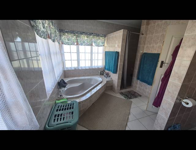 3 BEDROOM HOUSE FOR SALE IN HOEVELD PARK